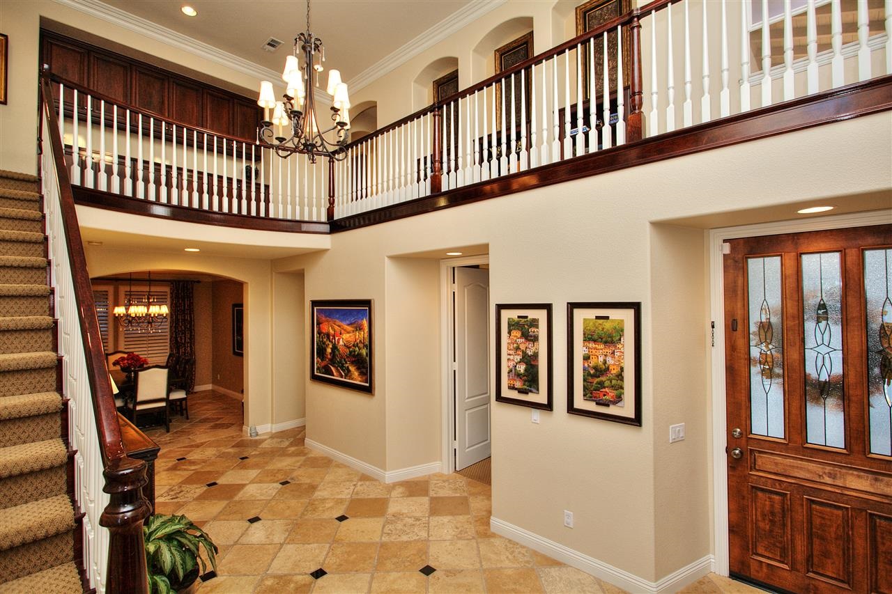 2562 Discovery Road Carlsbad, CA 92009 - Photo 14 of 25 Gallery Image 14