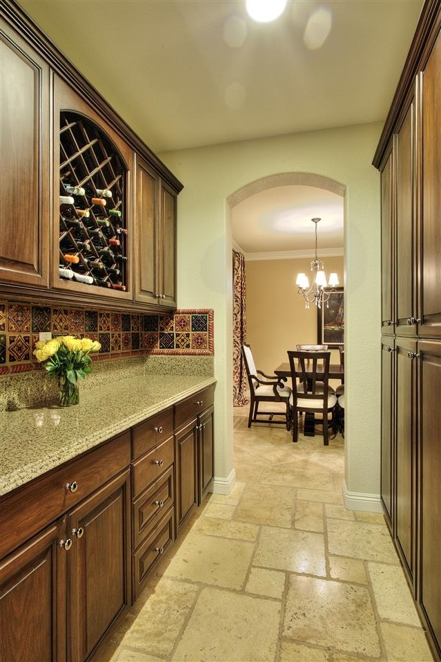 2562 Discovery Road Carlsbad, CA 92009 - Photo 15 of 25 Gallery Image 15