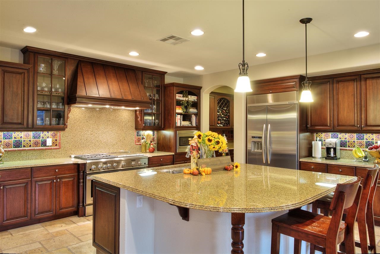 2562 Discovery Road Carlsbad, CA 92009 - Photo 7 of 25 Gallery Image 7