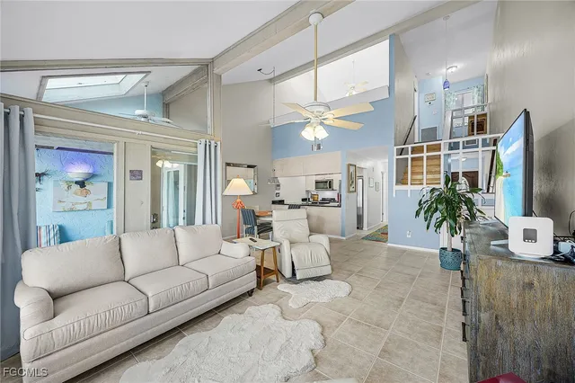 $299,999 | 1715 Southeast 46th Lane, Unit 2, Cape Coral, FL 33904