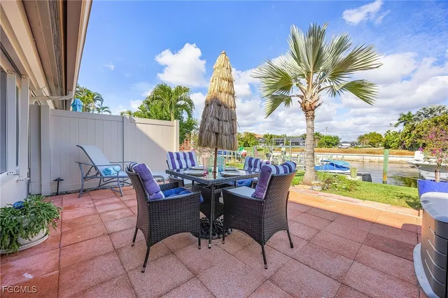 $299,999 | 1715 Southeast 46th Lane, Unit 2, Cape Coral, FL 33904