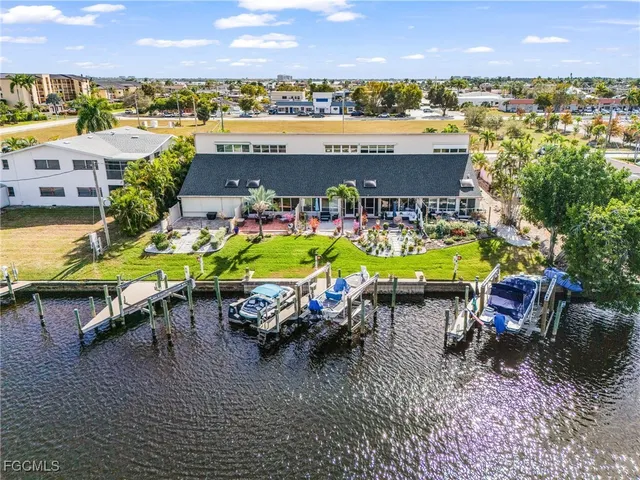 $299,999 | 1715 Southeast 46th Lane, Unit 2, Cape Coral, FL 33904