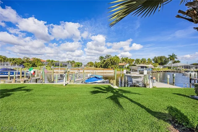 $299,999 | 1715 Southeast 46th Lane, Unit 2, Cape Coral, FL 33904