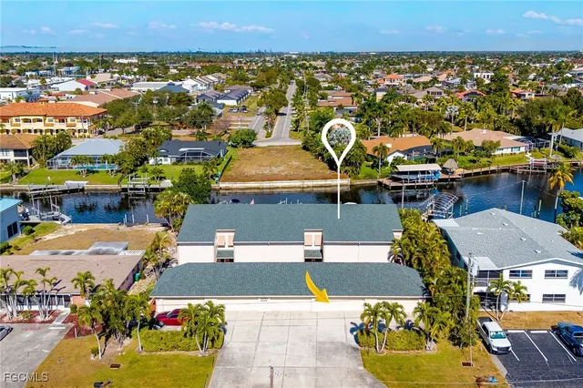 $299,999 | 1715 Southeast 46th Lane, Unit 2, Cape Coral, FL 33904