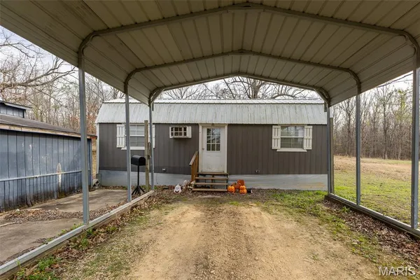 $249,000 | 194 Merino Lane, Poplar Bluff, MO 63901