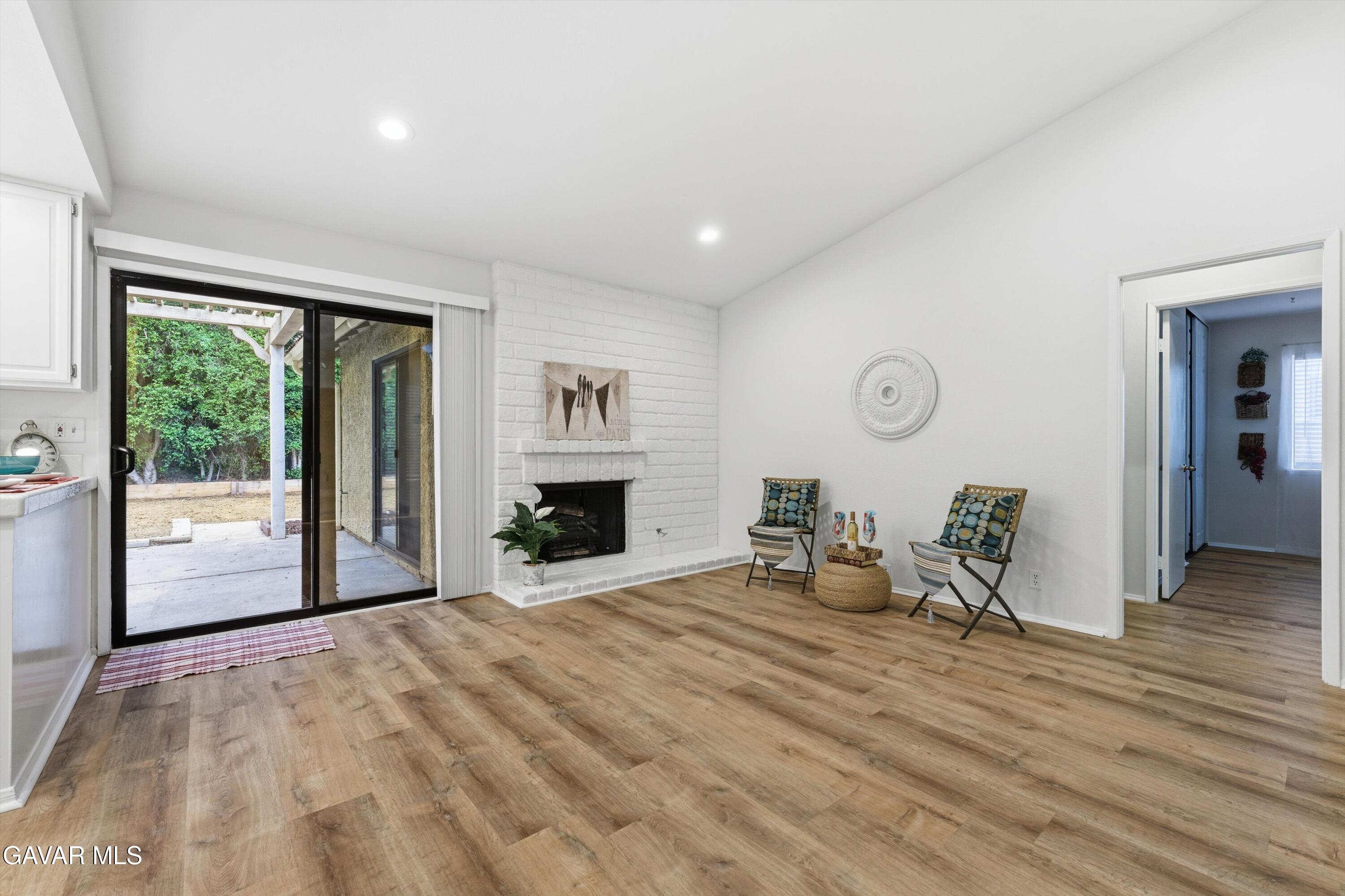 13611 Bear Valley Road Moorpark, CA 93021 - Photo 20 of 21 12-JYP02838