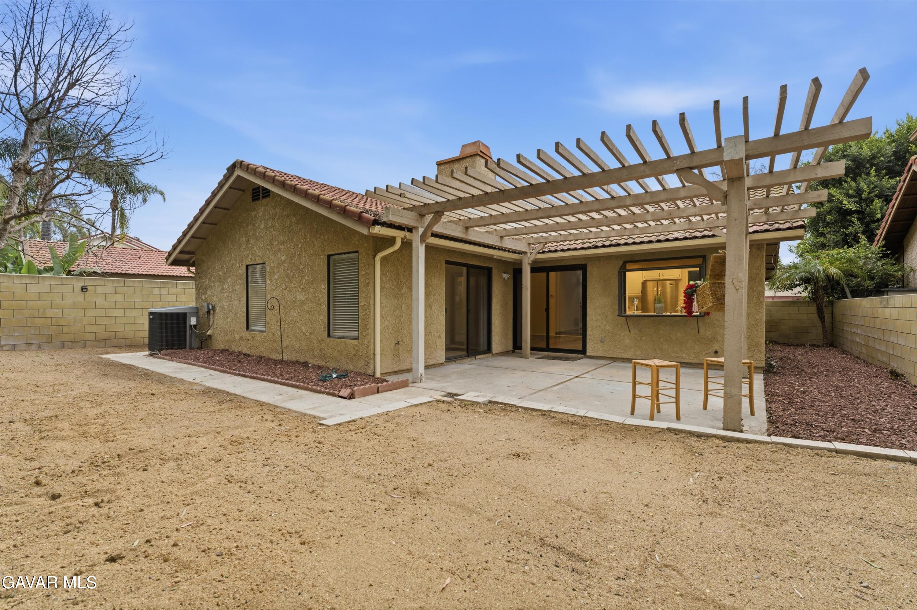 13611 Bear Valley Road Moorpark, CA 93021 - Photo 7 of 21 19-JYP02871