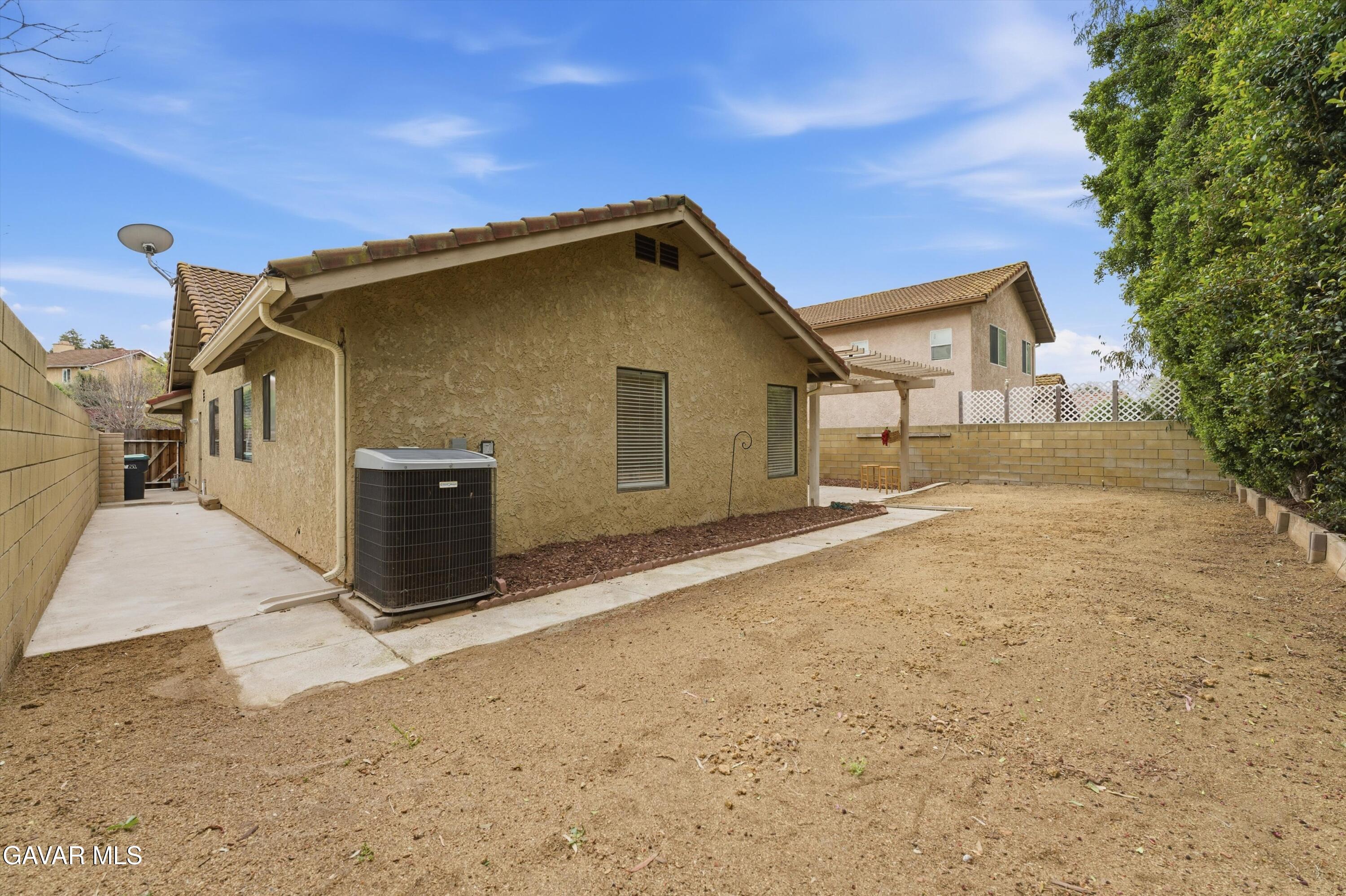 13611 Bear Valley Road Moorpark, CA 93021 - Photo 8 of 21 21-JYP02874