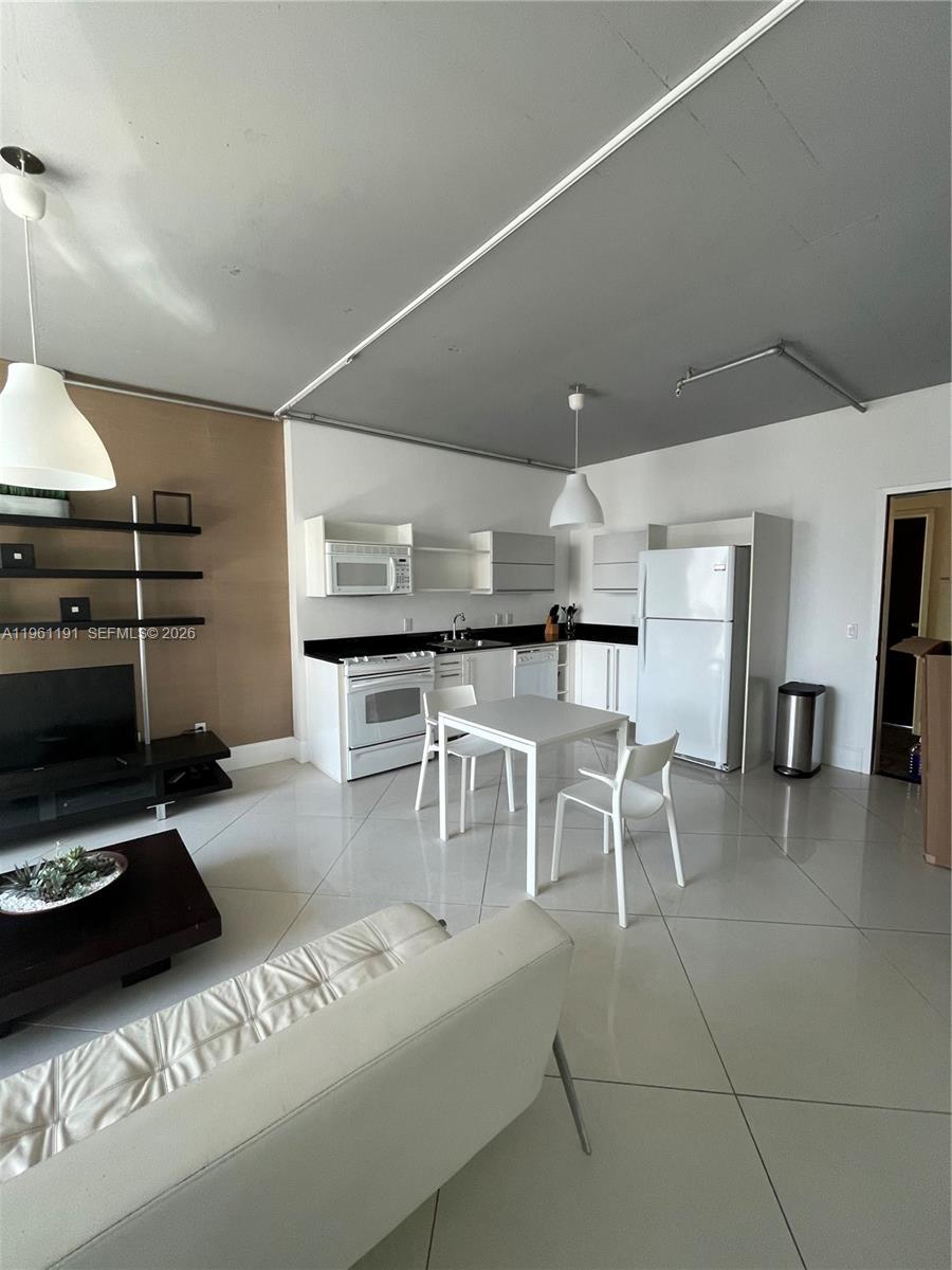 690 Southwest 1st Court, Unit 1021 Miami, FL 33130 - Photo 14 of 23