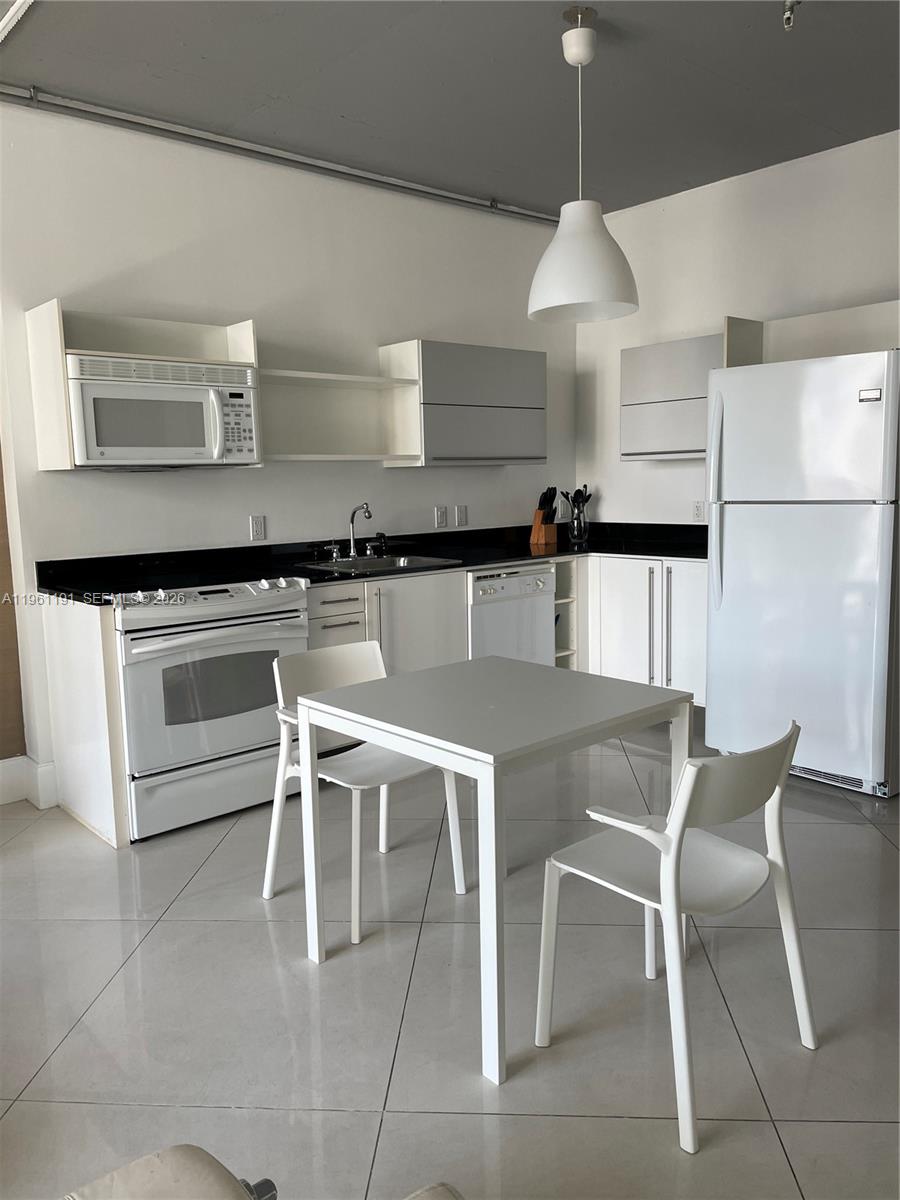 690 Southwest 1st Court, Unit 1021 Miami, FL 33130 - Photo 4 of 23