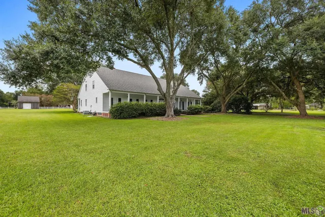 $585,000 | 23316 Elberta Lane, Zachary, LA 70791