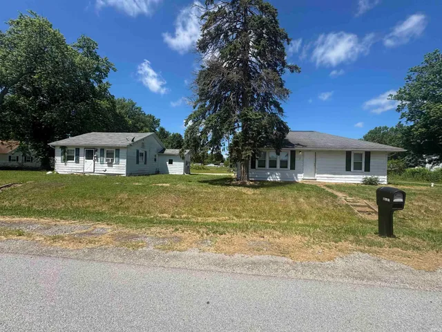 $225,000 | 65101 Highway 931, Lakeville, IN 46536