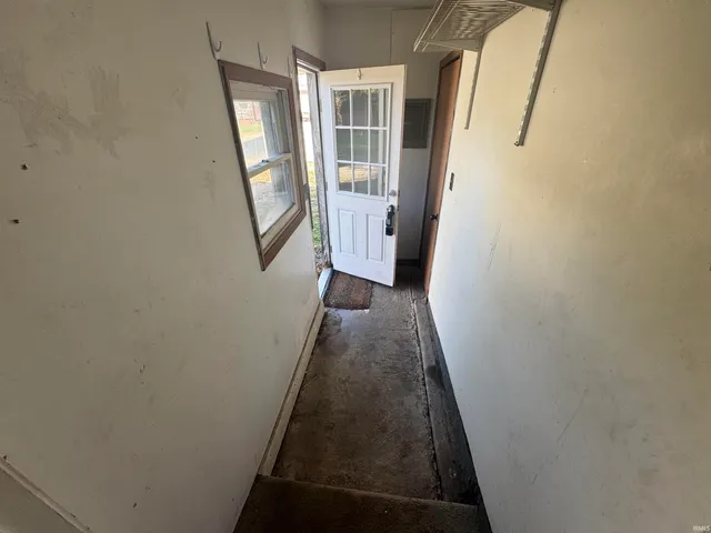 $225,000 | 65101 Highway 931, Lakeville, IN 46536