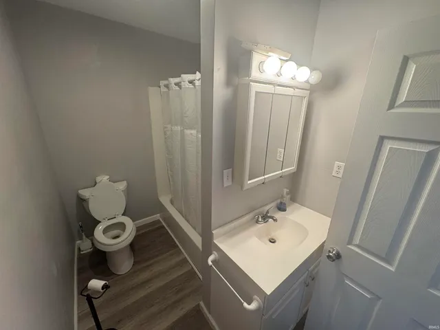 $225,000 | 65101 Highway 931, Lakeville, IN 46536