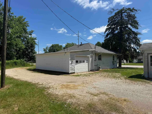 $225,000 | 65101 Highway 931, Lakeville, IN 46536