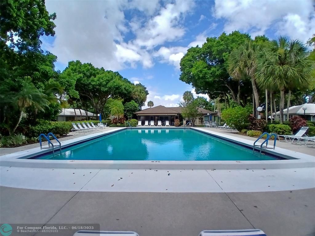 907 Cypress Terrace, Unit 104 Pompano Beach, FL 33069 - Photo 33 of 40 an aerial view of a house