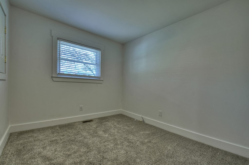 975 Goss Road Epworth, GA 30541 - Photo 29 of 59 an empty room with a window