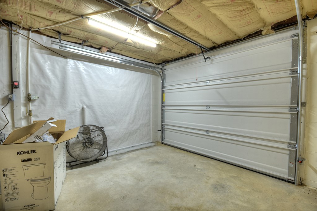 975 Goss Road Epworth, GA 30541 - Photo 39 of 59 a view of walk in closet