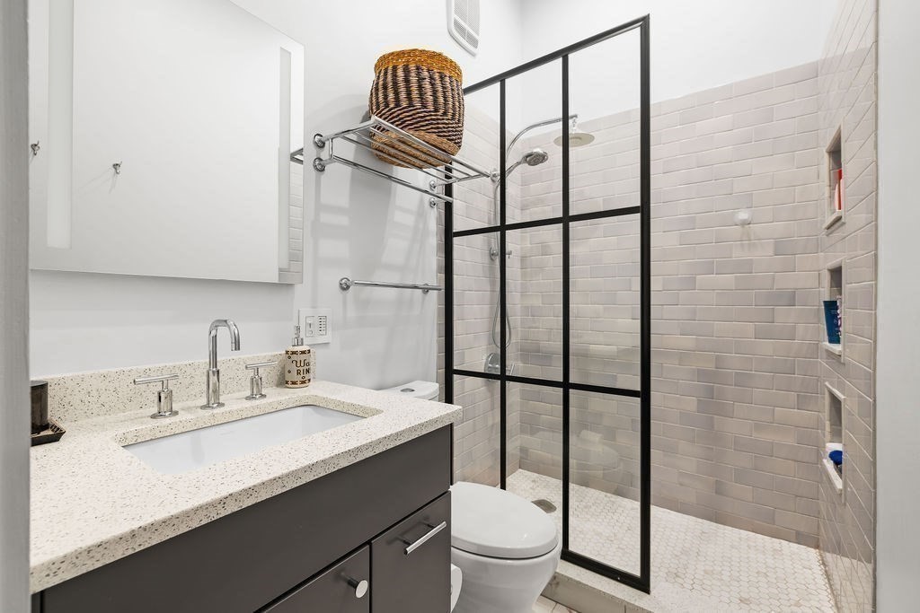 193 West Canton Street, Unit 2 Boston, MA 02116 - Photo 10 of 16