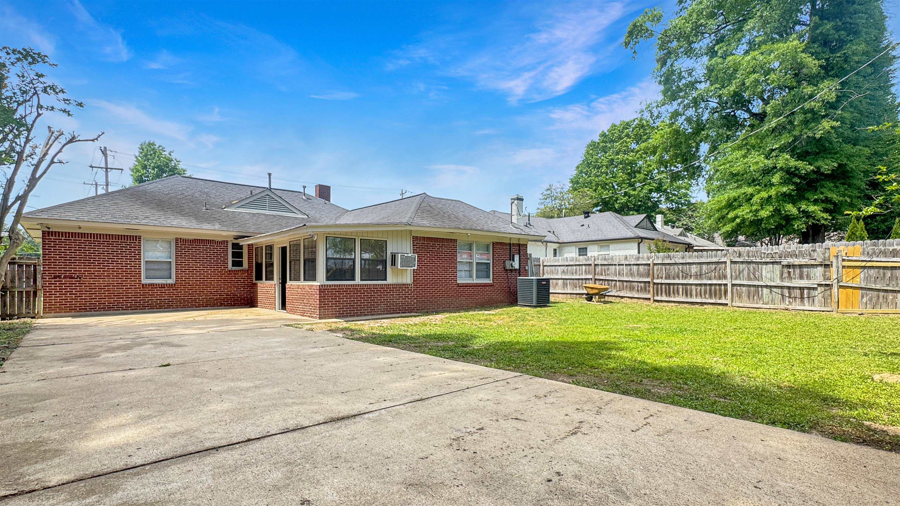 954 Ivy Road Memphis, TN 38117 - Photo 26 of 27