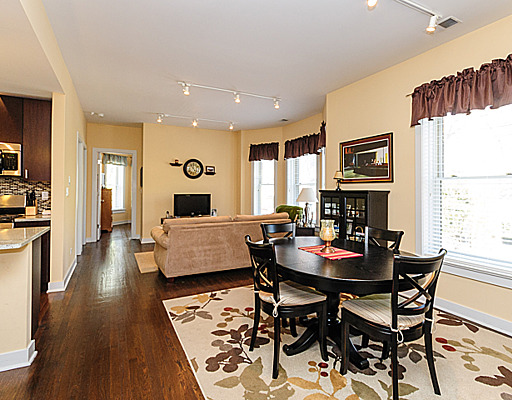 1951 West Byron Street, Unit 2W Chicago, IL 60613 - Photo 2 of 15