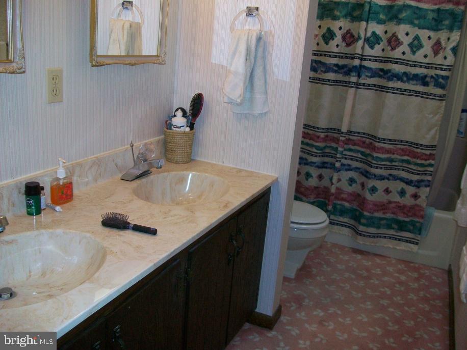 312 Manor Ridge Drive Akron, PA 17501 - Photo 24 of 41 Gallery Image 24