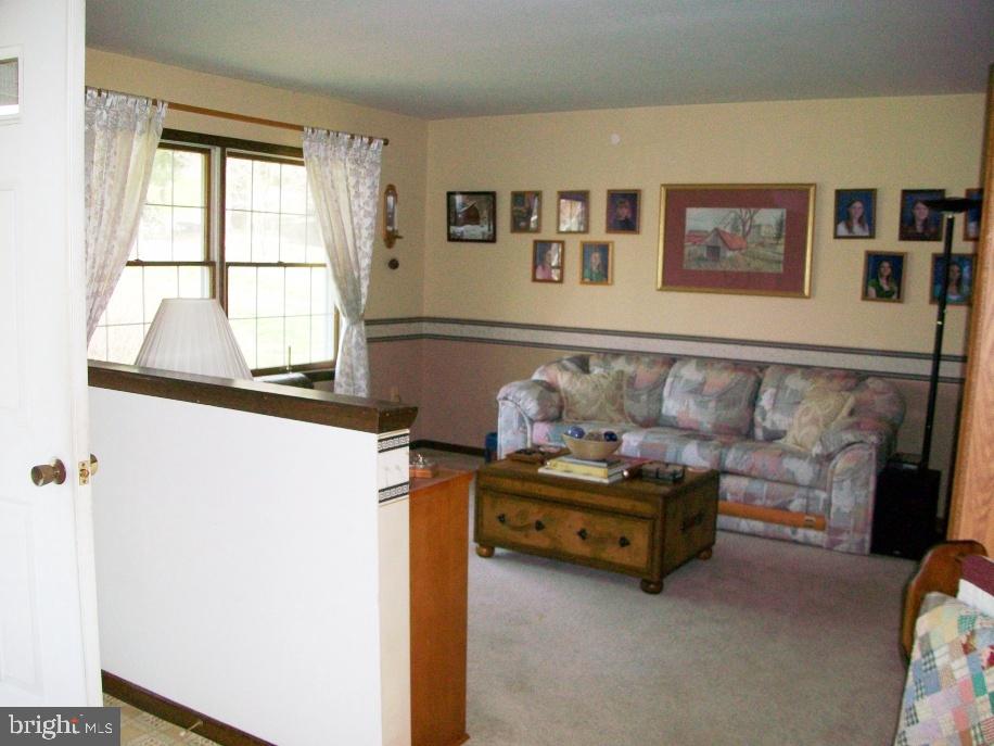 312 Manor Ridge Drive Akron, PA 17501 - Photo 5 of 41 Gallery Image 5