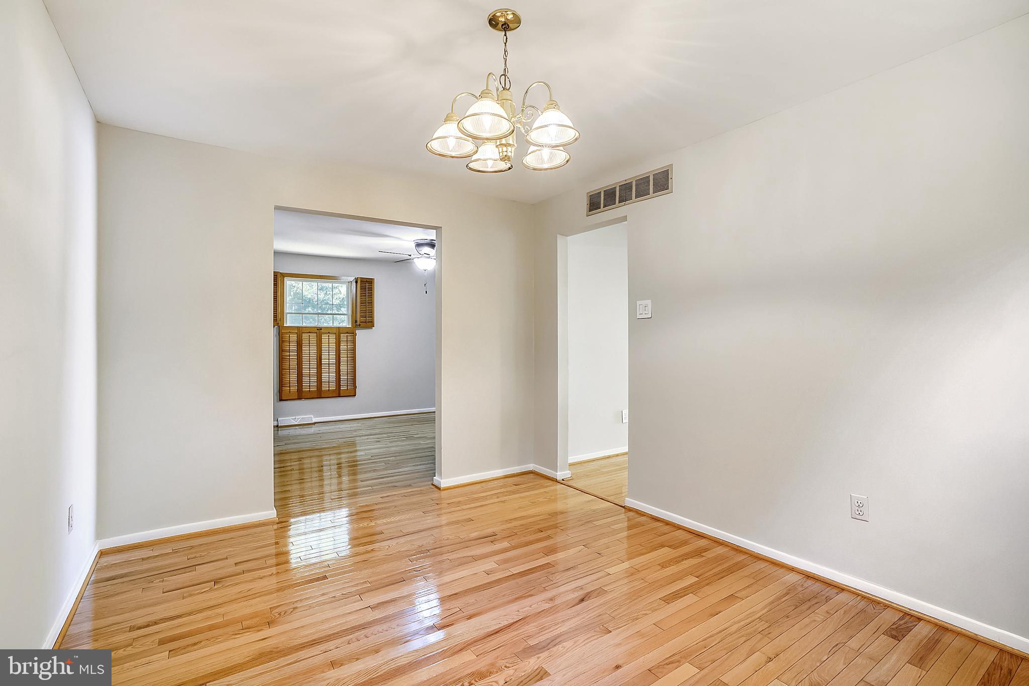 9537 Pamplona Road Columbia, MD 21045 - Photo 12 of 28 Gallery Image 12