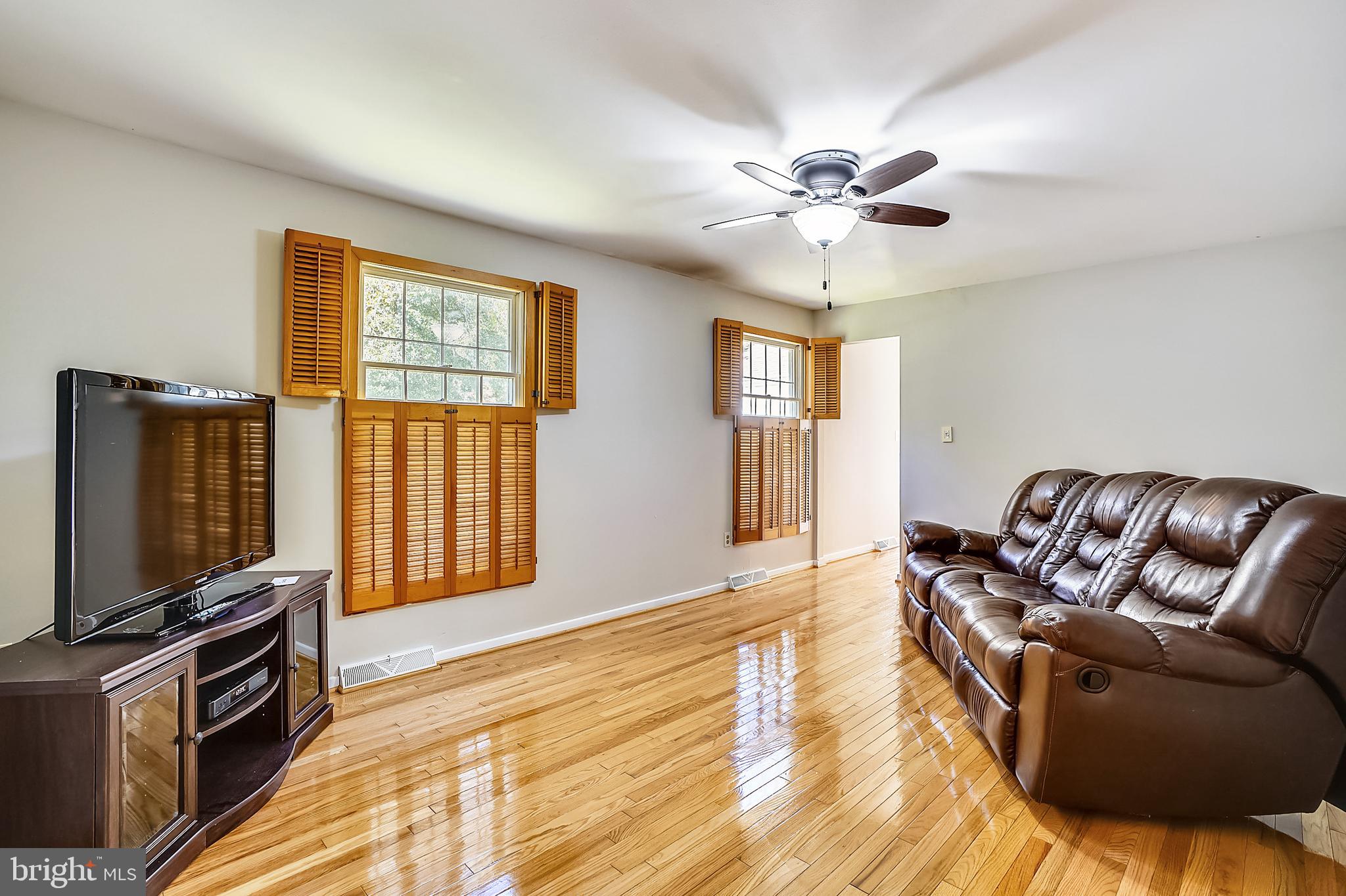 9537 Pamplona Road Columbia, MD 21045 - Photo 10 of 28 Gallery Image 10