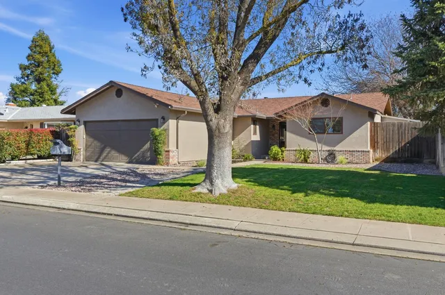$464,900 | 1316 Sharonwood Drive, Modesto, CA 95355