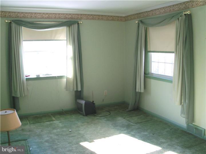 2756 South Kent Road Broomall, PA 19008 - Photo 15 of 19 Gallery Image 15