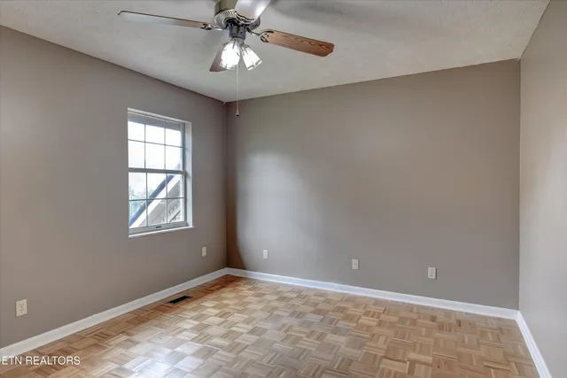 $399,990 | 2014 Cochran Place, Maryville, TN 37803