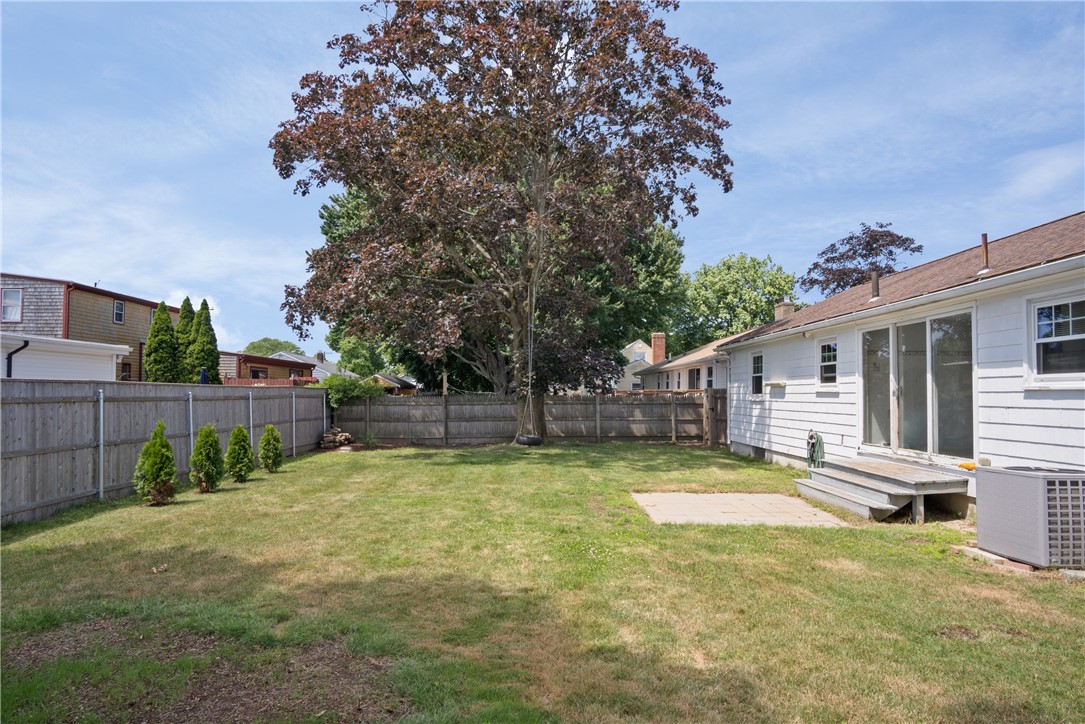 33 Bedford Road Cranston, RI 02910 - Photo 19 of 20 Gallery Image 19