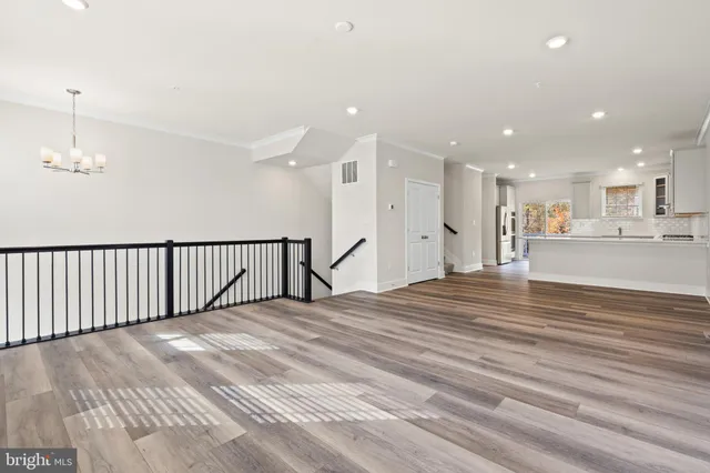 $3,495 | 518 Downswing Road, Baltimore, MD 21208