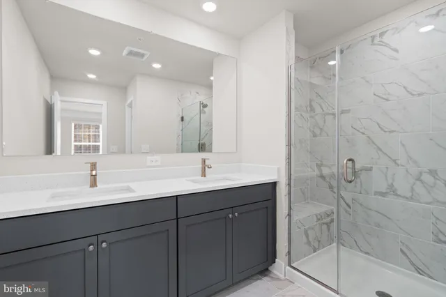 $3,495 | 518 Downswing Road, Baltimore, MD 21208