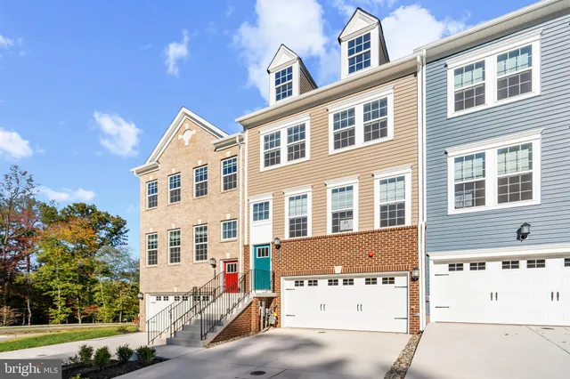 $3,495 | 518 Downswing Road, Baltimore, MD 21208