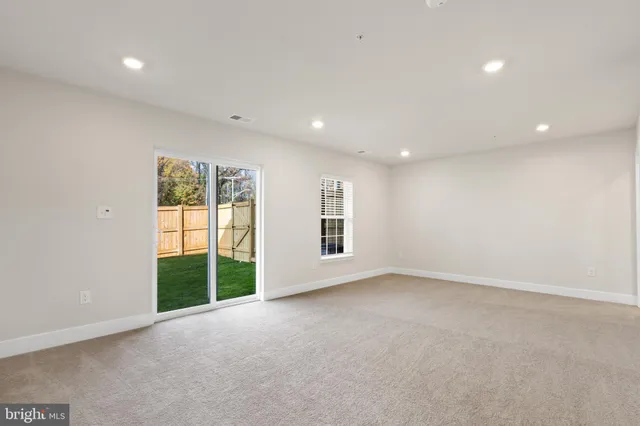 $3,495 | 518 Downswing Road, Baltimore, MD 21208