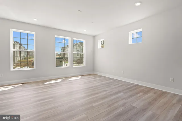 $3,495 | 518 Downswing Road, Baltimore, MD 21208