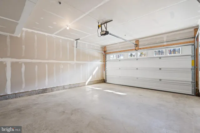 $3,495 | 518 Downswing Road, Baltimore, MD 21208