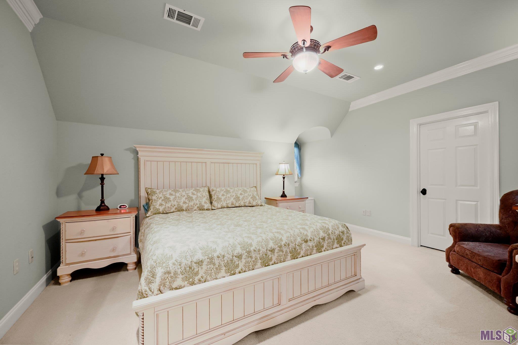 4509 Bluebonnet Road Baton Rouge, LA 70809 - Photo 31 of 44 Upstairs Guest Bedroom