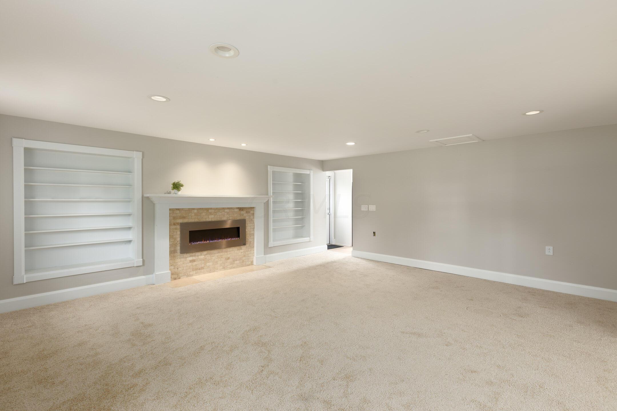 4002 Harlem Road New Albany, OH 43054 - Photo 10 of 52 4002 Harlem Road (8 of 47)