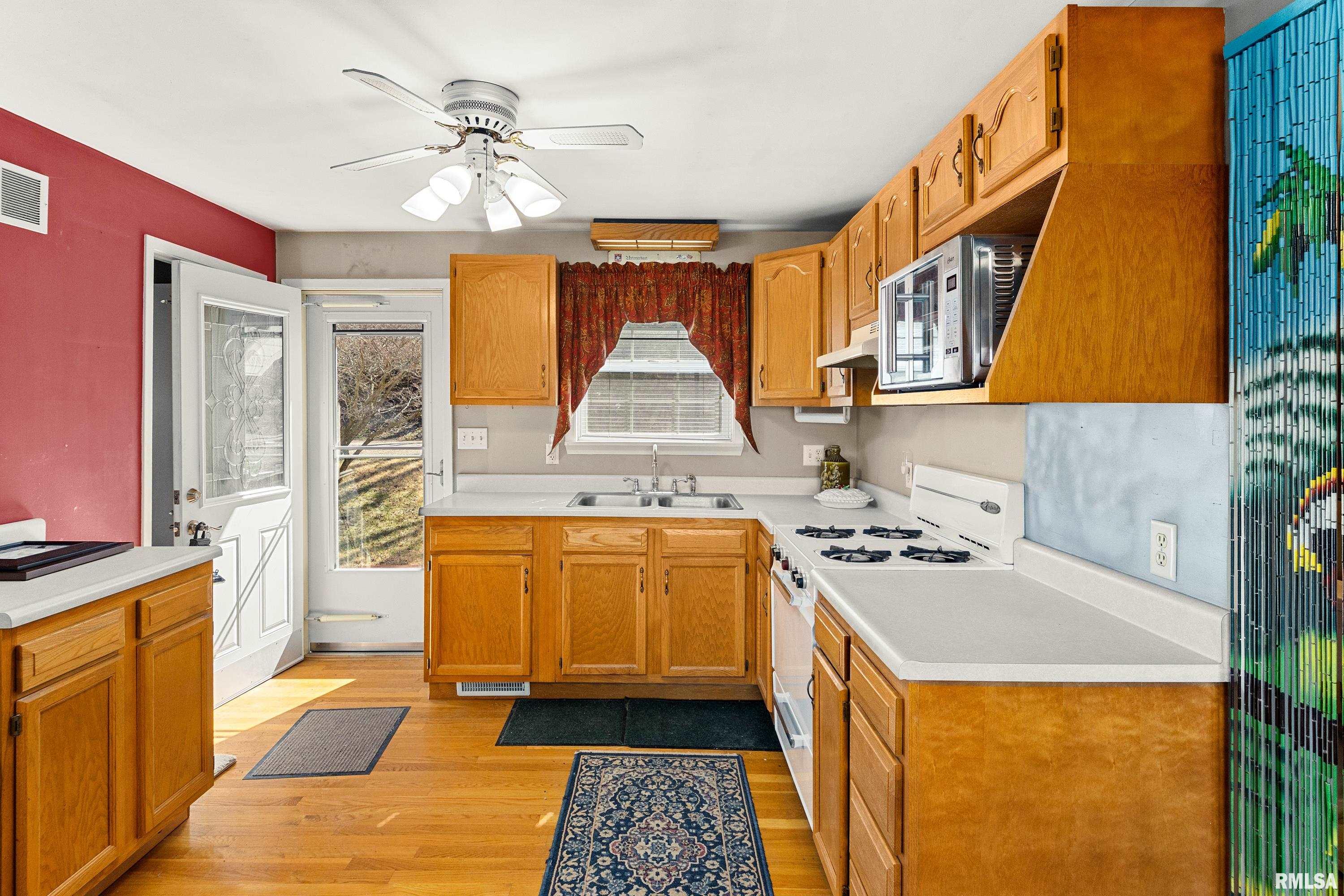 6458 Bass Road Manito, IL 61546 - Photo 14 of 37