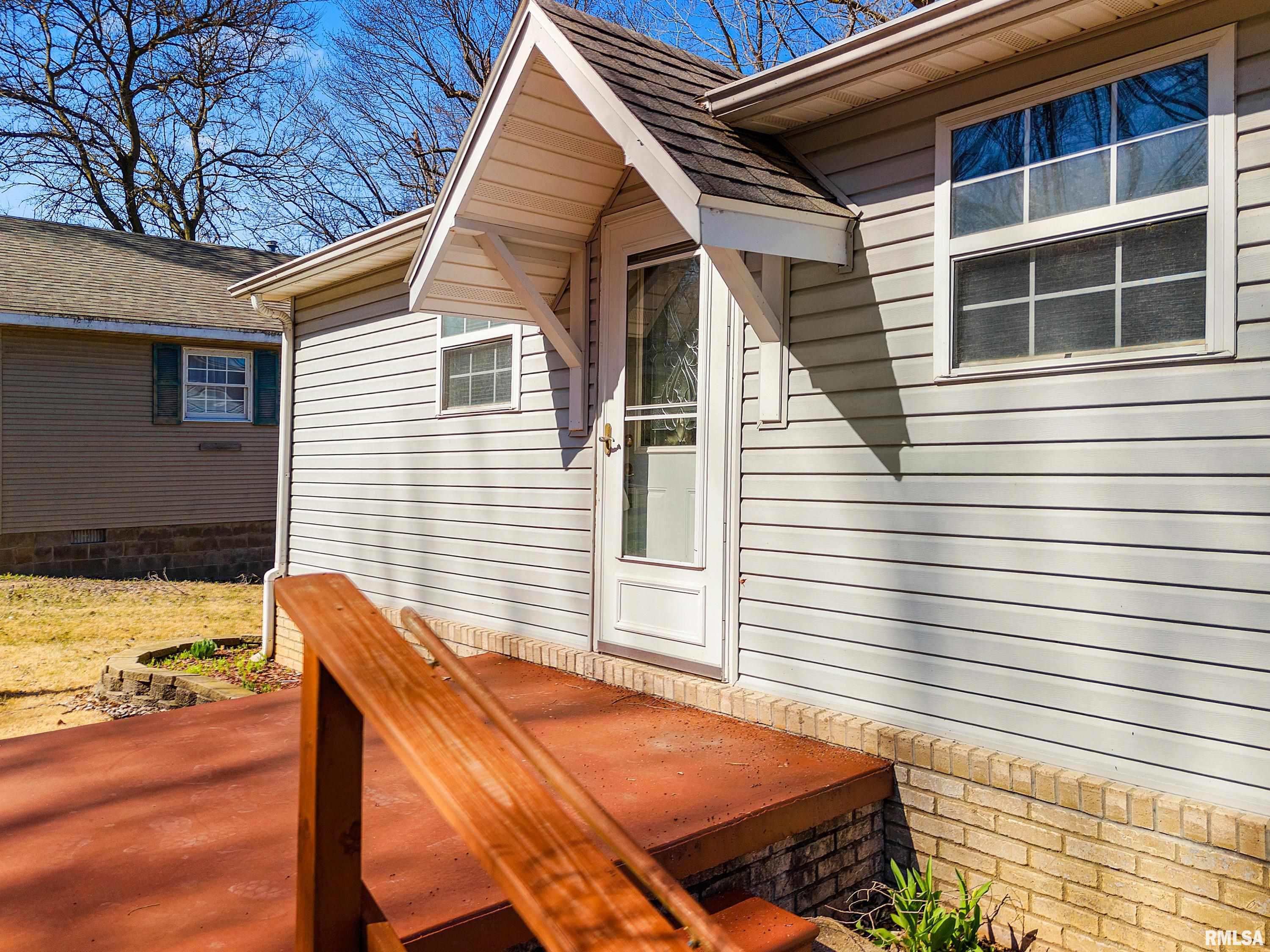 6458 Bass Road Manito, IL 61546 - Photo 4 of 37