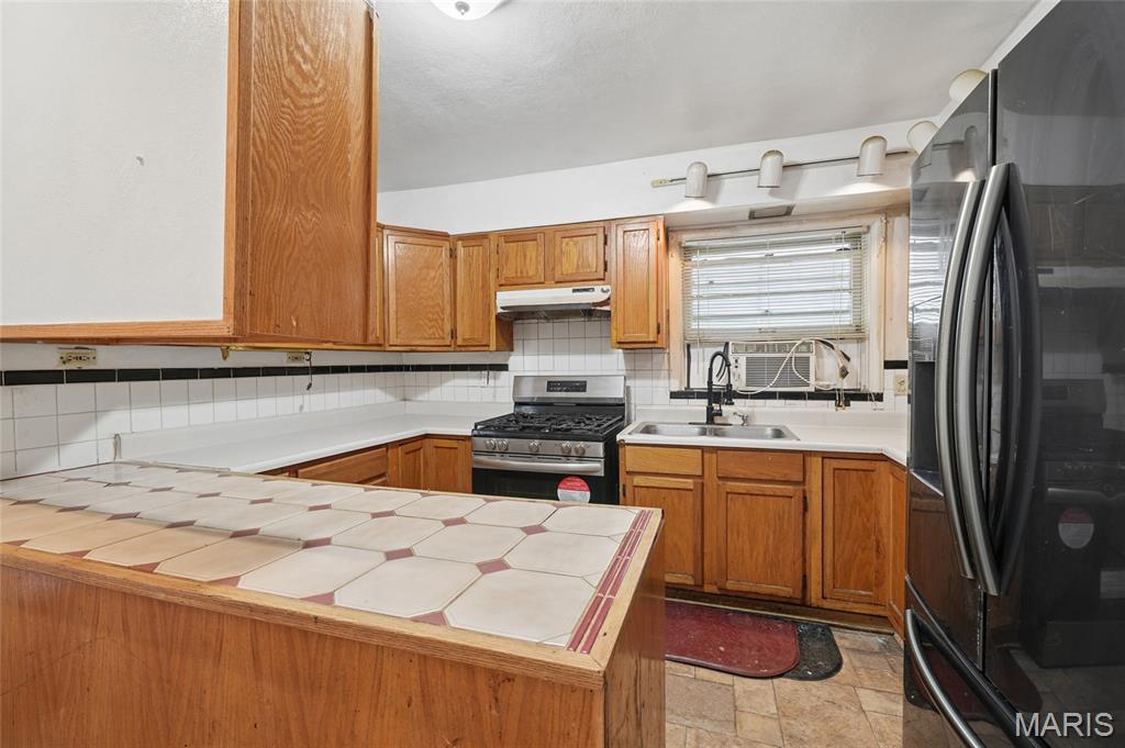 9299 Lucas And Hunt Road St. Louis, MO 63136 - Photo 6 of 19