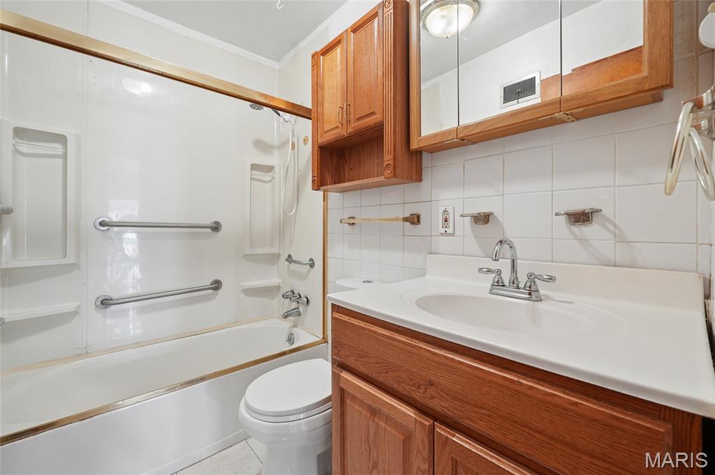 9299 Lucas And Hunt Road St. Louis, MO 63136 - Photo 9 of 19