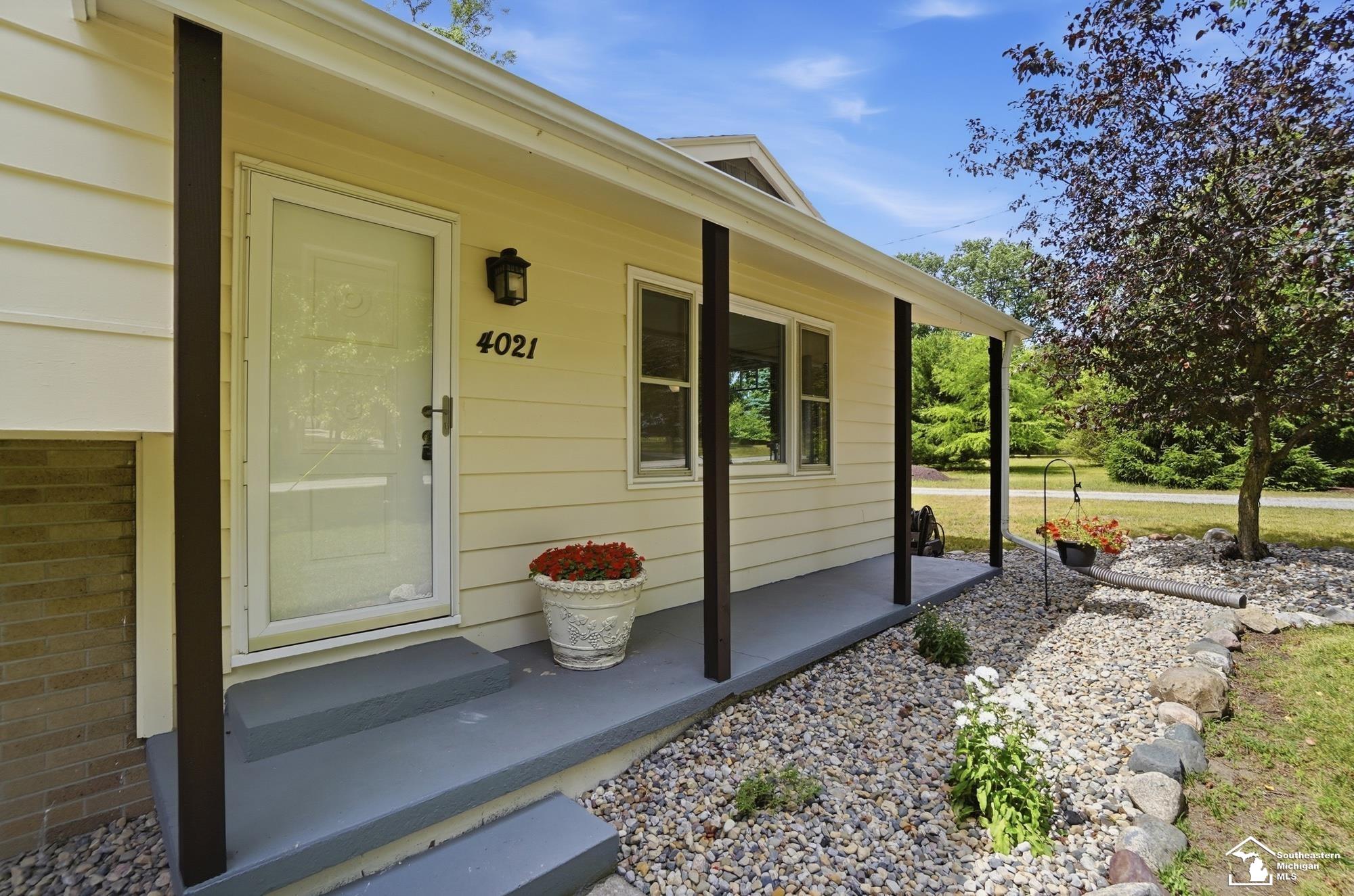 4021 Section Road Lambertville, MI 48144 - Photo 12 of 77