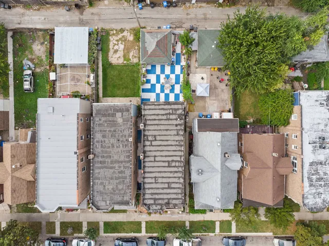 front view of building with outdoor space