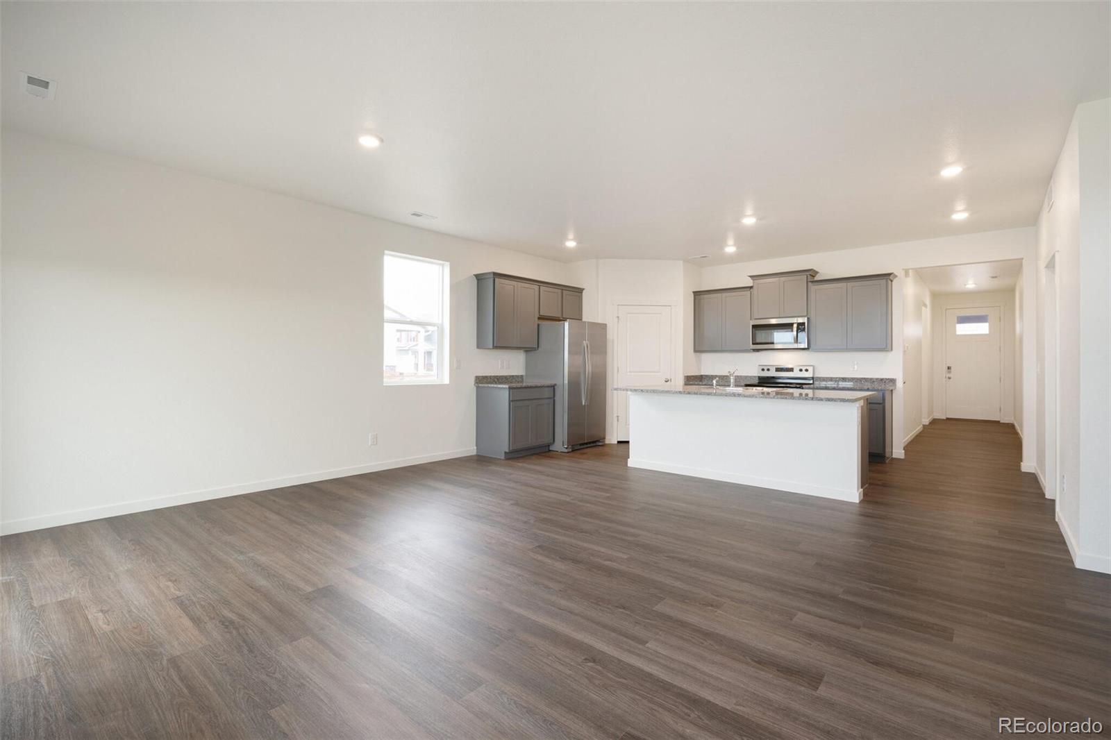 4769 Lynxes Way Johnstown, CO 80534 - Photo 6 of 27