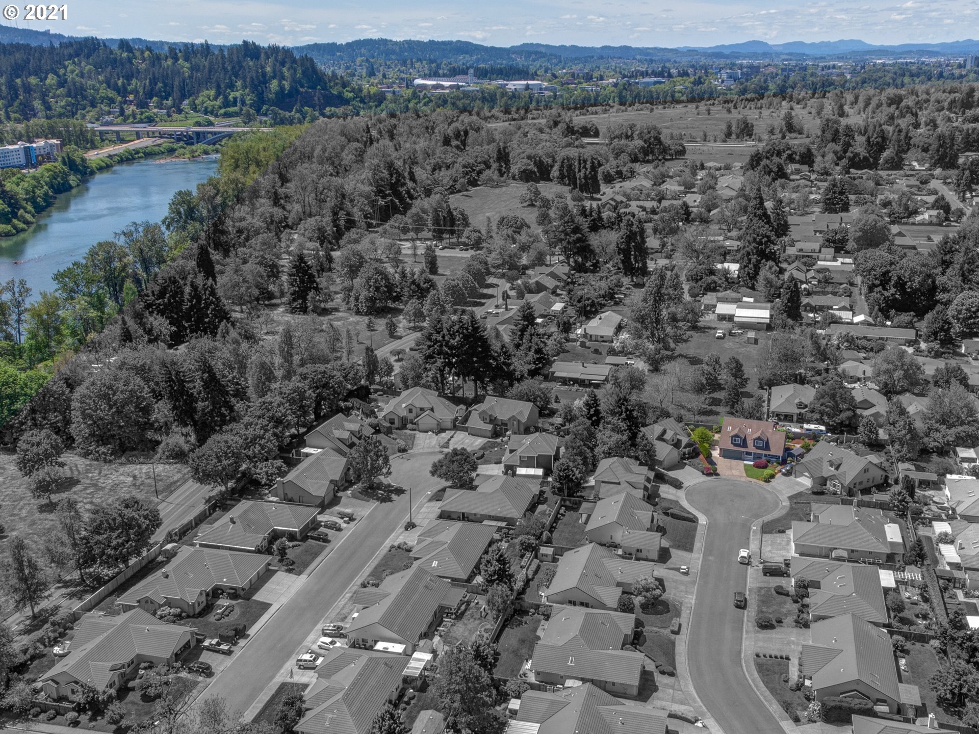 856 Raintree Way Springfield, OR 97477 - Photo 2 of 32