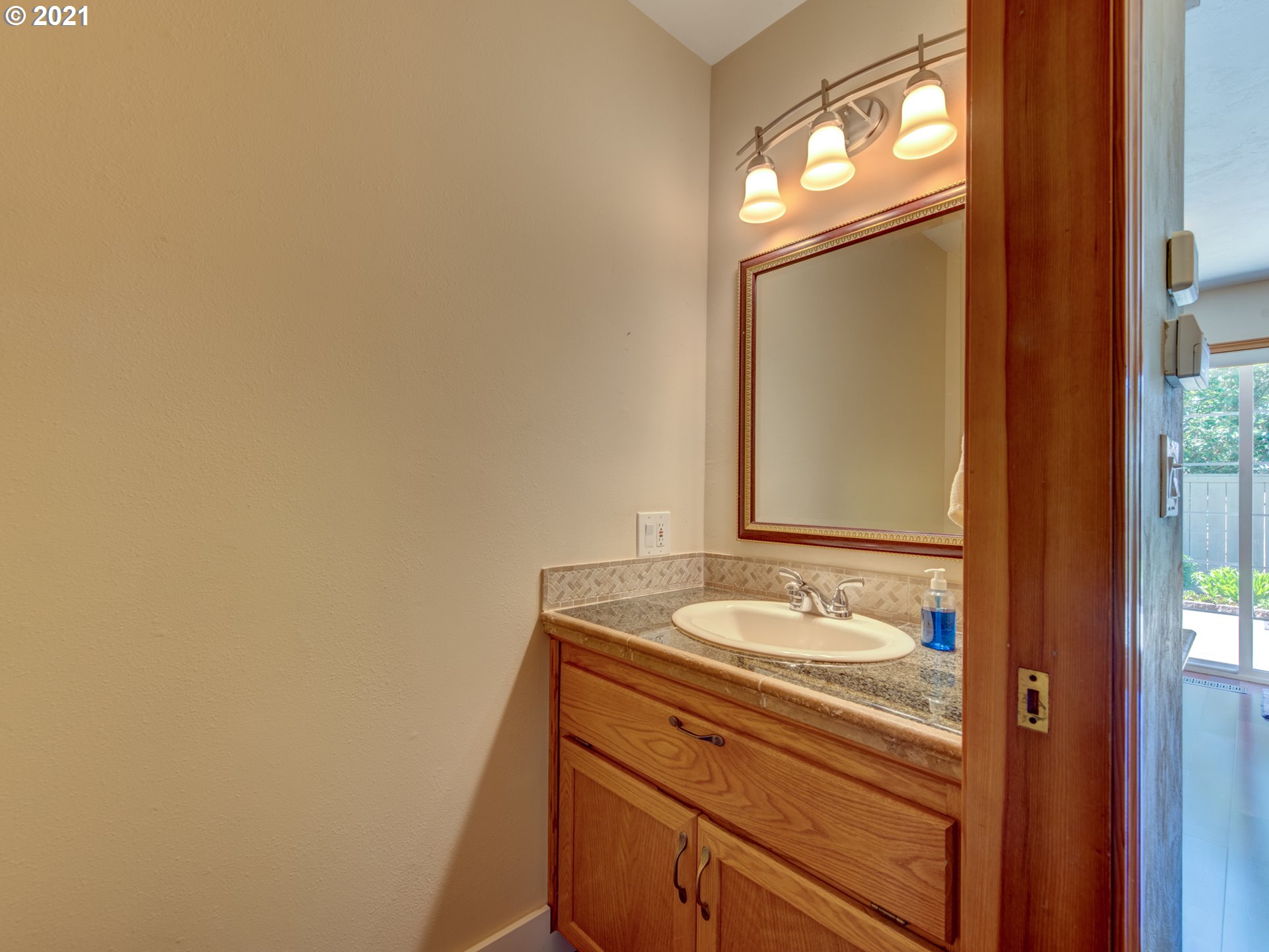 856 Raintree Way Springfield, OR 97477 - Photo 16 of 32
